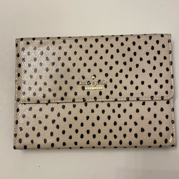 kate spade Other - Kate Spade Bluetooth Keyboard iPad Cover Cream Black 6x8